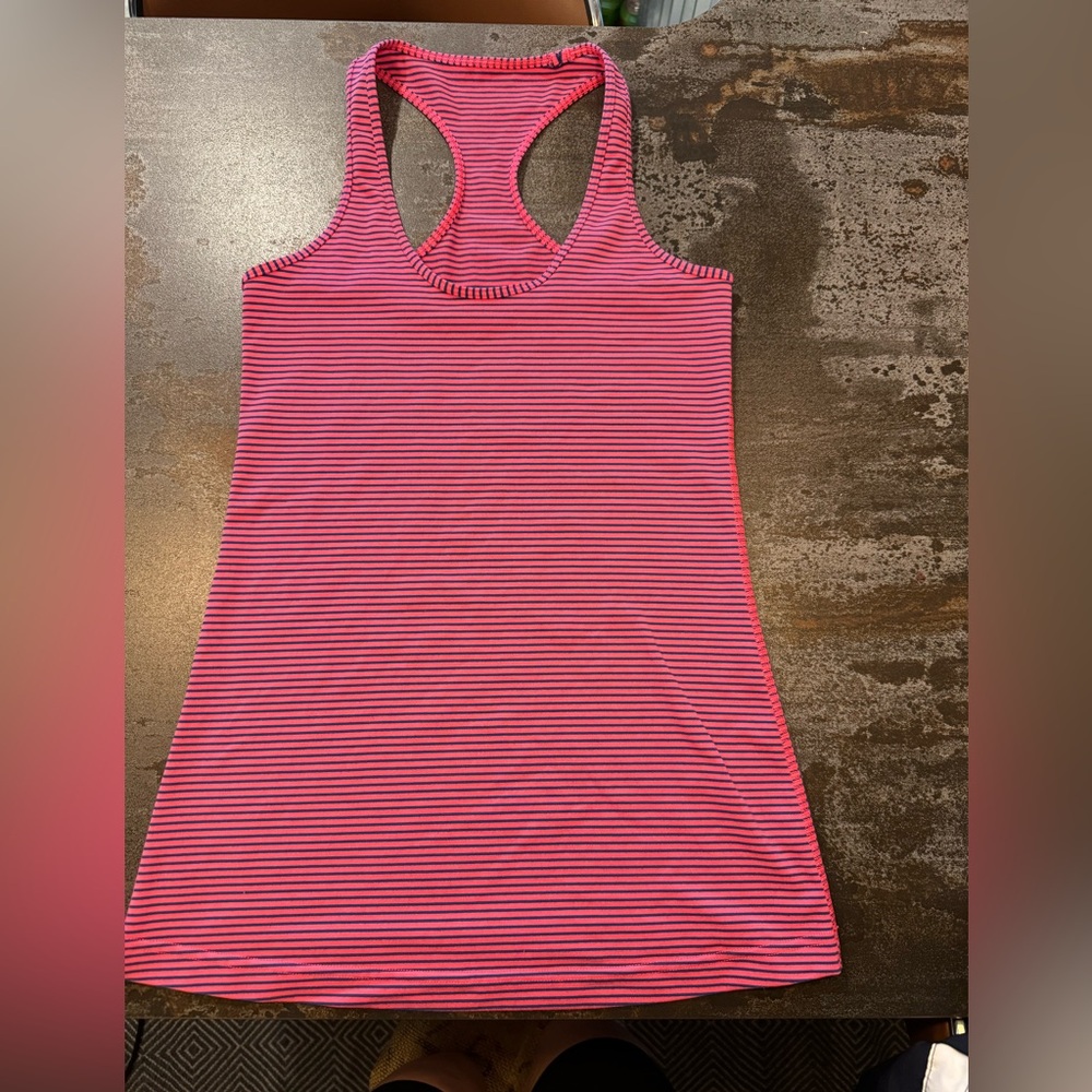 Lululemon Pink/Blue Stripe Racerback Yoga Top Sz 2‎